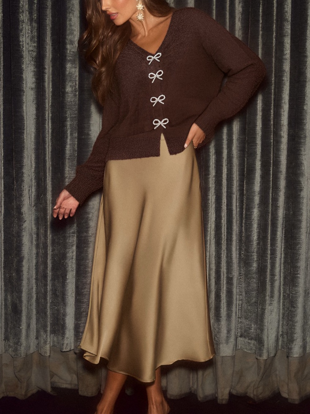 Cupshe Chocolate Brown Fuzzy V-Neck Sweater with Pearl Bow Accents
